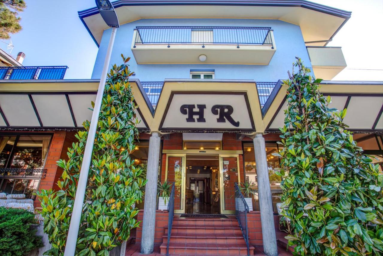 Hotel Rosalba - Valentini Family Village ベラーリア・イジェア・マリーナ エクステリア 写真